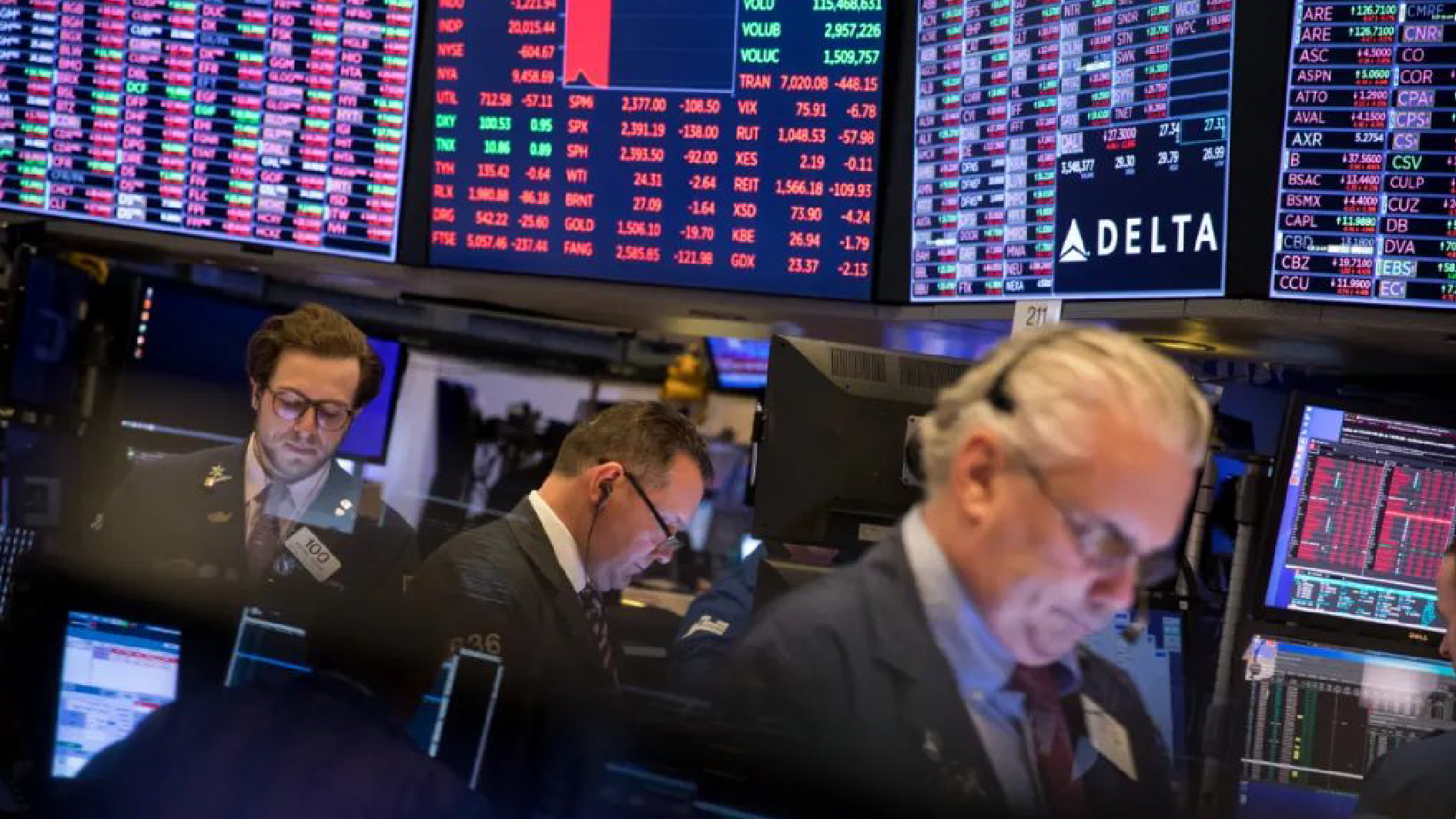 美元、美债前景堪忧！华尔街顶级策略师：2025年将是“美国例外论”的终点